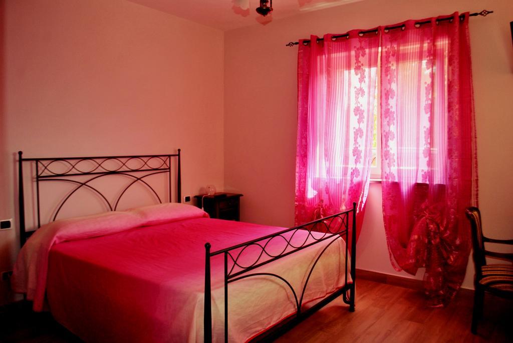 ラブルッカ Bed & Breakfast 部屋 写真